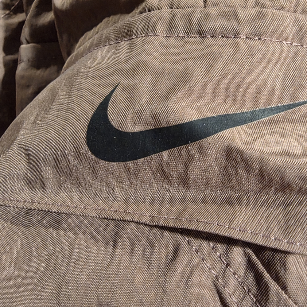 Nike Women's Tan Cargo Shorts - Picture 8 of 10